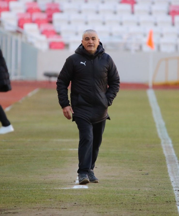 Süper Lig: DG Sivasspor: 0 - A.Hatayspor: 0 (Maç devam ediyor)