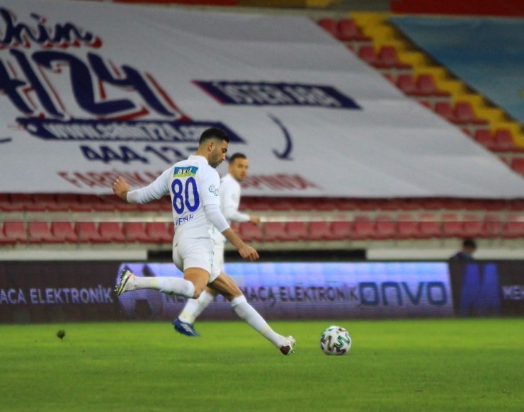 Süper Lig: Kayserispor: 0 - Çaykur Rizespor: 0 (Maç devam ediyor)
