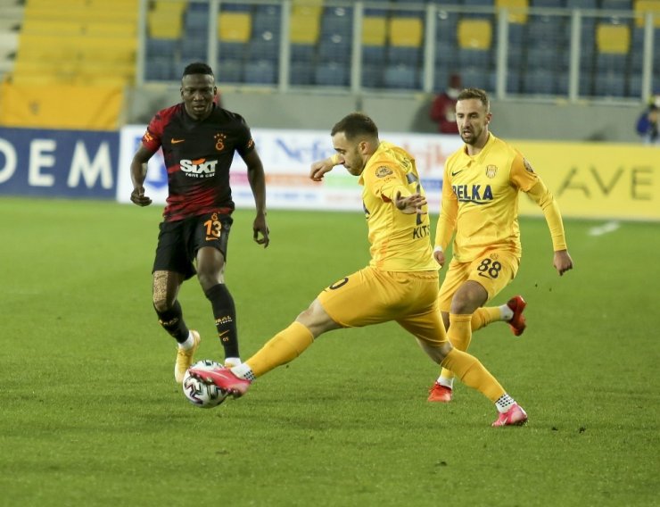 Süper Lig: MKE Ankaragücü: 2 - Galatasaray: 1 (Maç sonucu)