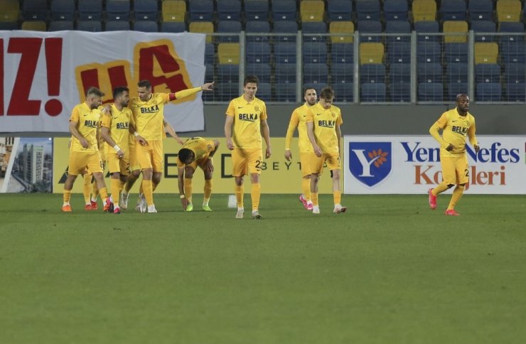 Süper Lig: MKE Ankaragücü: 1 - Galatasaray: 0 (İlk yarı)
