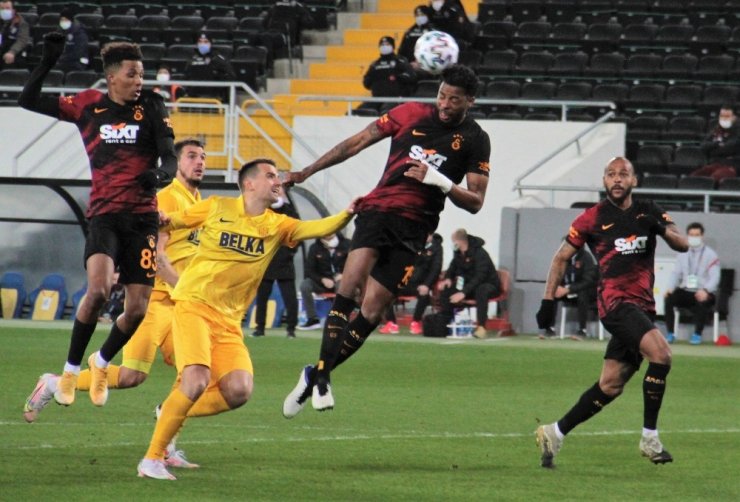 Süper Lig: MKE Ankaragücü: 1 - Galatasaray: 0 (İlk yarı)