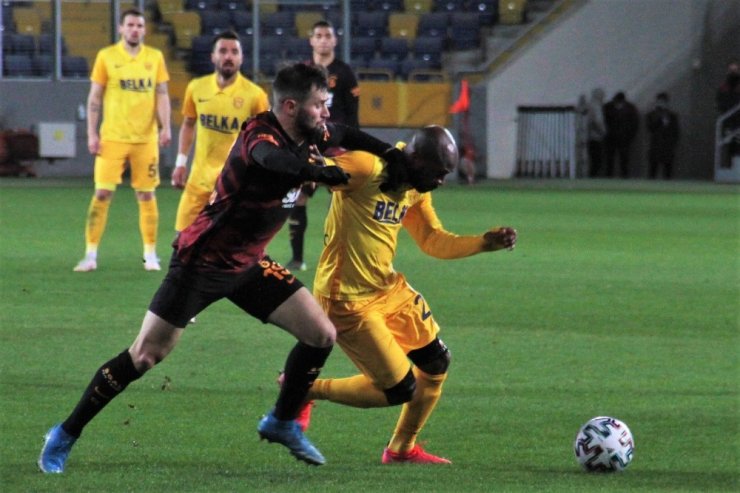 Süper Lig: MKE Ankaragücü: 1 - Galatasaray: 0 (İlk yarı)