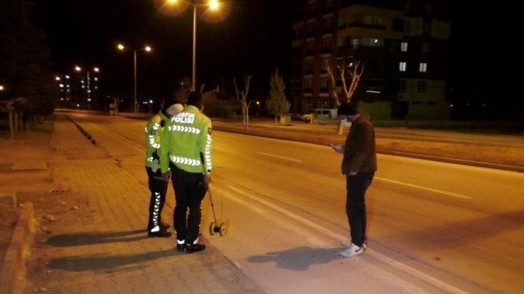 Konya’da savrulan motosikletin sürücüsü yaralandı