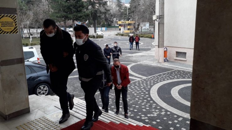 Meyve suyu kutusuna uyuşturucu sakladılar