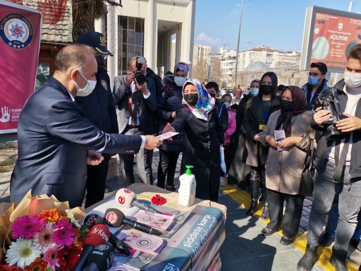 Vali Günaydın: "Bazı özel okullarda yüz yüze eğitim verilemeyecek sınıfların açıldığını tespit ettik"