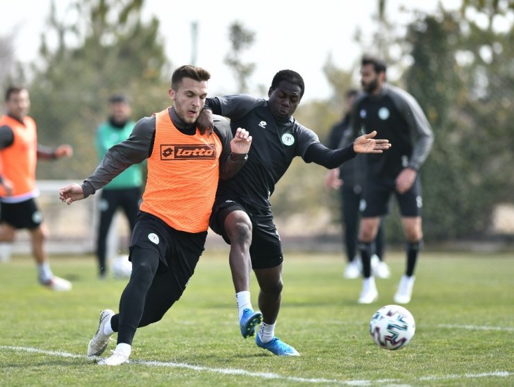 Konyaspor, Kasımpaşa maçı hazırlıklarına başladı