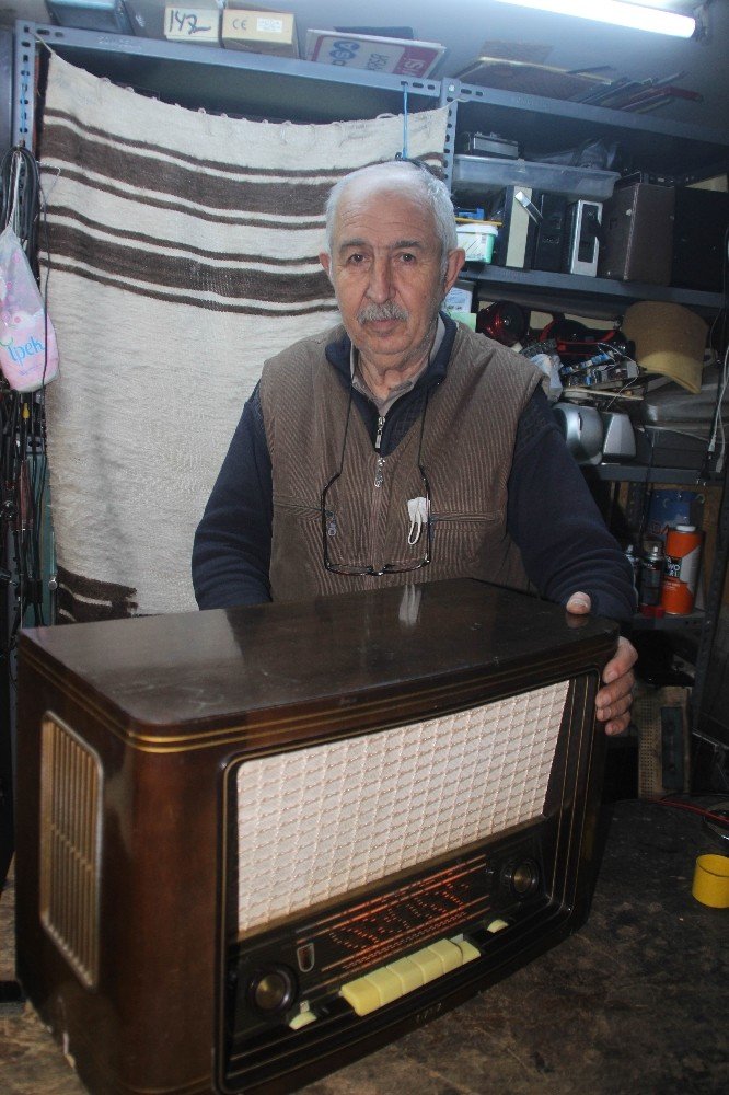 Kayseri’nin son antika radyo ve plakçalar ustası talebe yetişemiyor