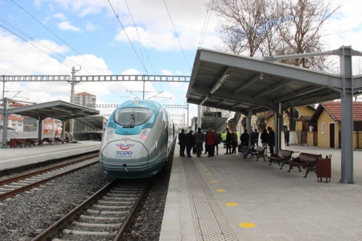 Konya-Karaman hızlı treni Mayıs sonunda sefere başlıyor