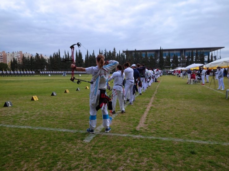 Anadolu Üniversitesi Okçuluk Takımı sporcuları Türkiye birincisi oldu