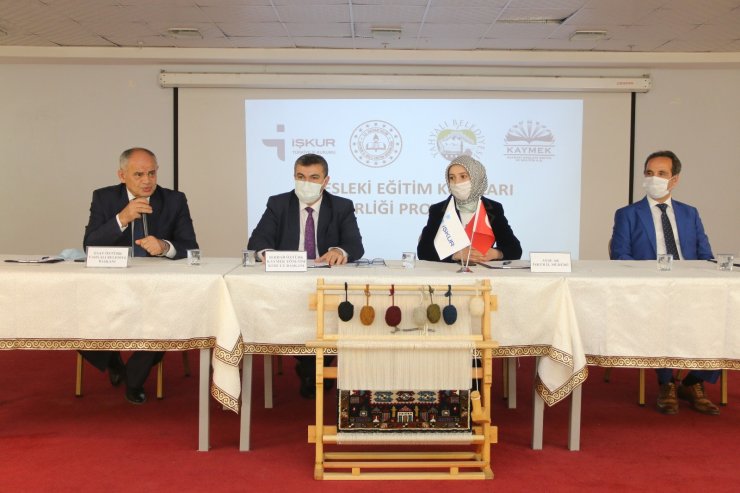 Yahyalı’da halı dokuma kursu açılması için protokol imzalandı