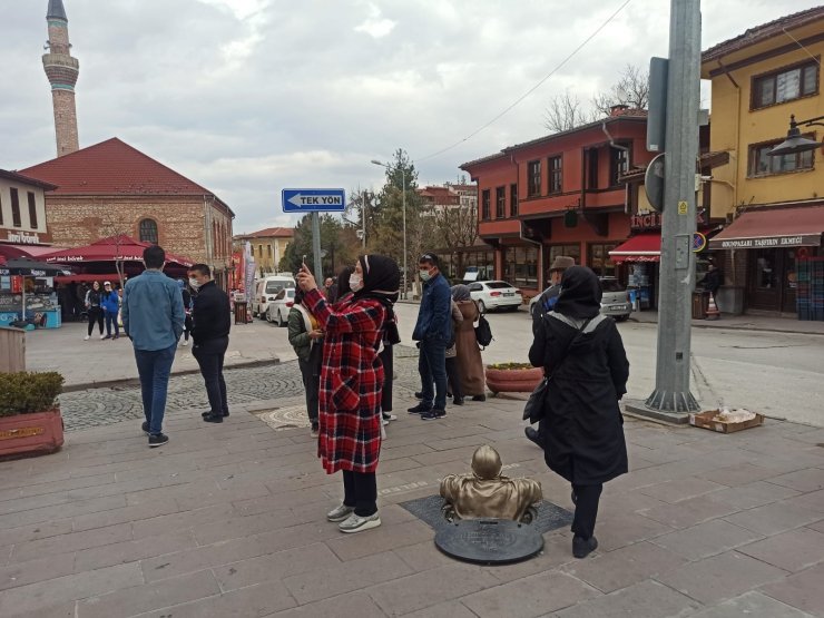 Boş kalan tarihi bölgeler turistlerle doldu