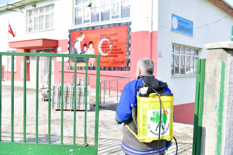 Mamak’ta okullar dezenfekte ediliyor