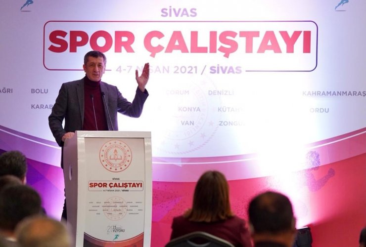 Milli Eğitim Bakanı Selçuk, Sivas’ta Spor Çalıştayı’na katıldı