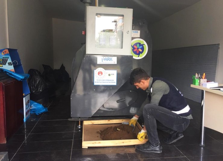 Keçiören’de aylık 800 kilogram doğal gübre üretiliyor
