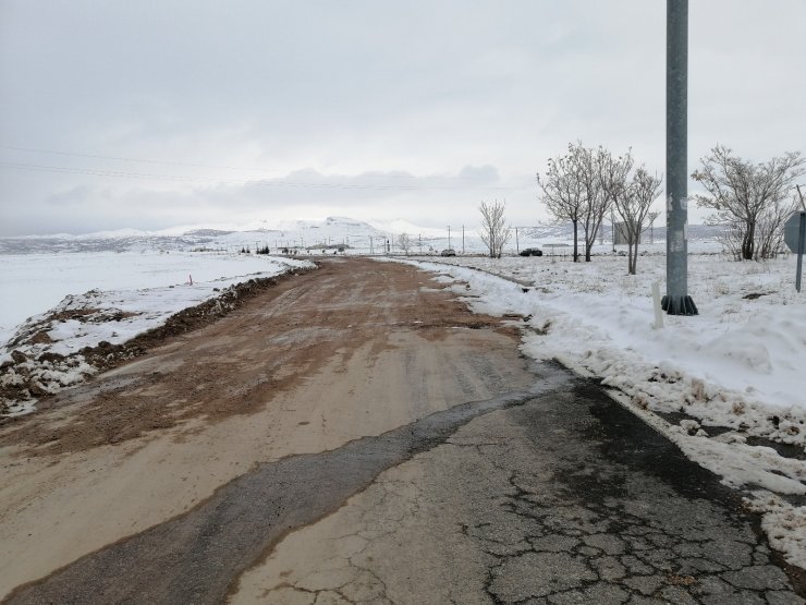 Aksaray’da kapanan köy yolları trafiğe açıldı