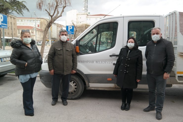 Bozuk para kasaları onlar için kulübeye dönüşüyor