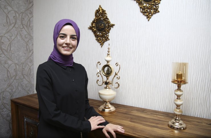 Bakan Koca’nın tweetini paylaştığı Sezgin: "Fahrettin Koca devreye girip annemi ikna etti"