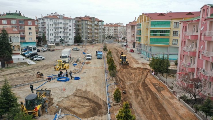 Güzelyurt Mahallesinde dev altyapı ve üstyapı hamlesi için belediye ekipleri tam kadro sahada