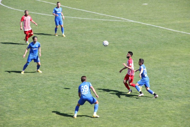 3. Lig: Karaman Belediyespor: 1 - Nazilli Belediyespor: 2