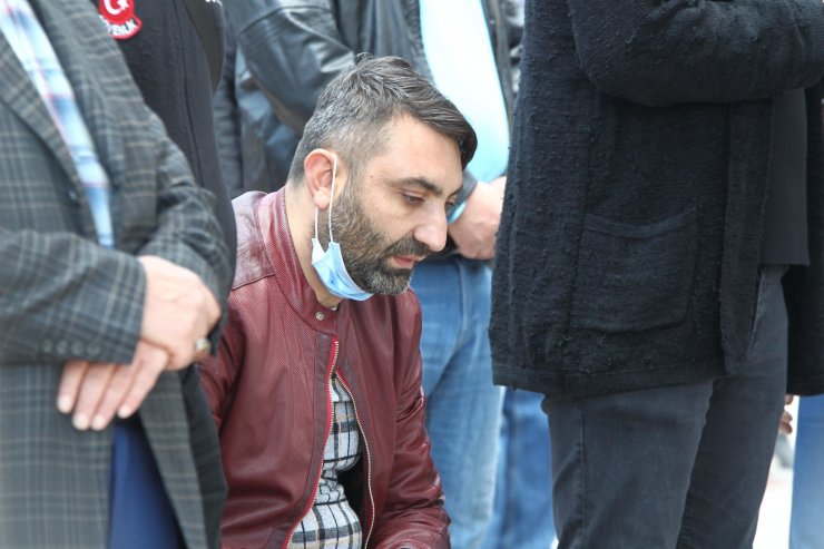 Motosiklet kazasında hayatını kaybeden anneanne ve torunu son yolculuğuna uğurlandı