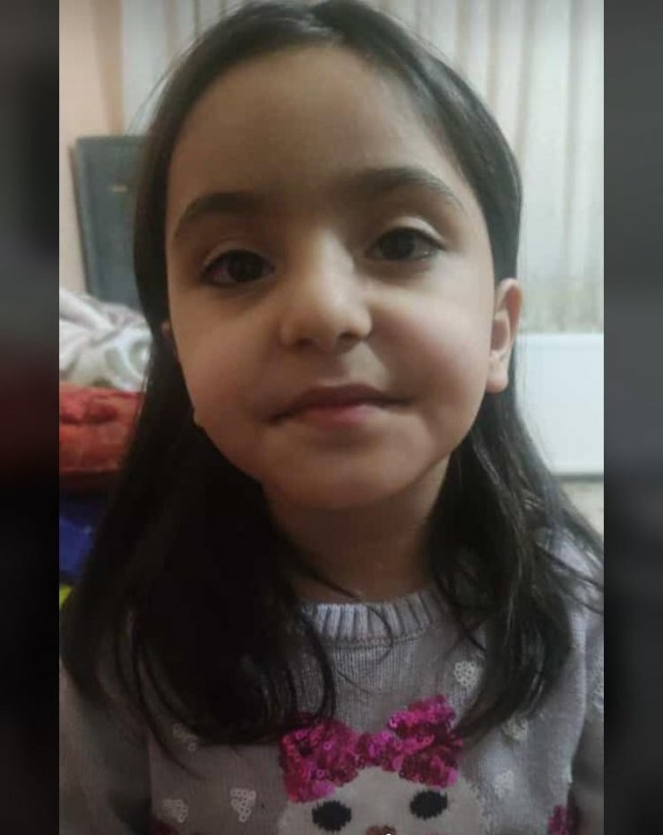 Motosiklet kazasında hayatını kaybeden anneanne ve torunu son yolculuğuna uğurlandı