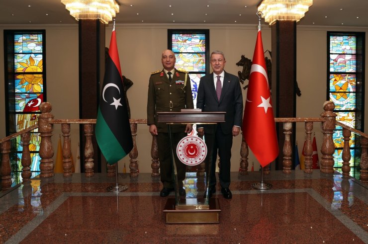 Milli Savunma Bakanı Hulusi Akar, Libya Genelkurmay Başkanı Orgeneral Mohamed Elhadad’ı kabul etti.