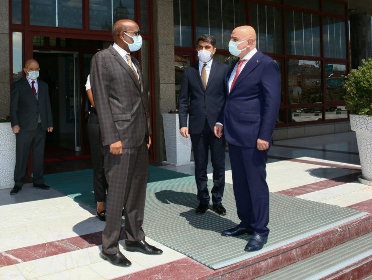 Cibuti Büyükelçisi Abdillahi’den Keçiören Belediyesine ziyaret