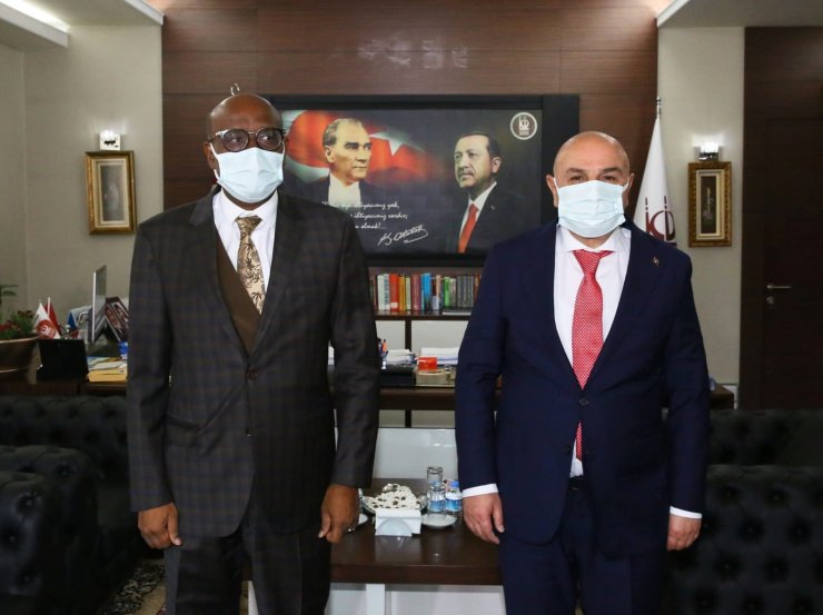 Cibuti Büyükelçisi Abdillahi’den Keçiören Belediyesine ziyaret