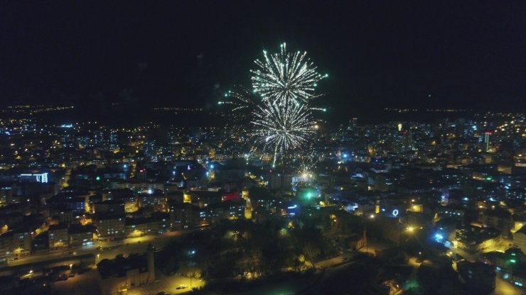 Niğde sokaklarında 23 Nisan coşkusu