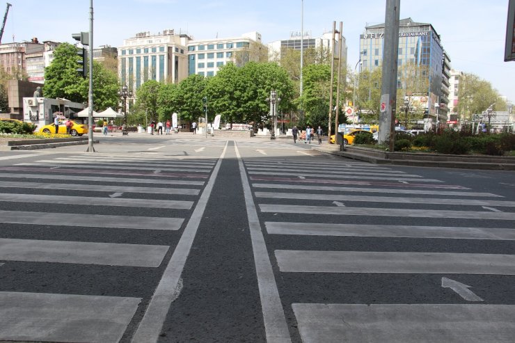 Tam kapanmanın ilk sabahında Başkent’te ‘sessizlik’ hakim