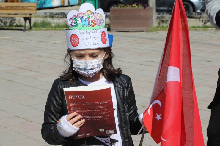 Çocuklara ve gençlere 3 bin Nutuk