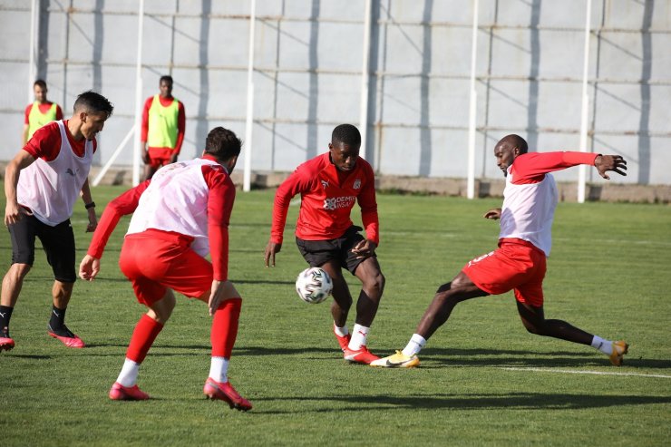 Sivasspor’da neşeli antrenman