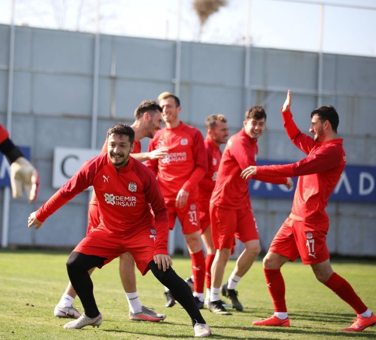 Sivasspor’da neşeli antrenman
