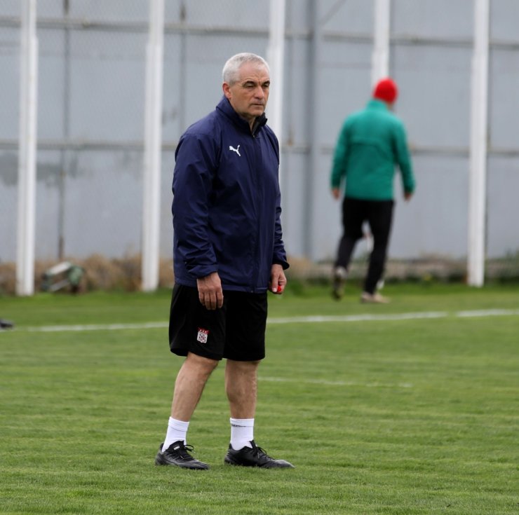 Sivasspor, Gaziantep FK maçının taktiğini çalıştı