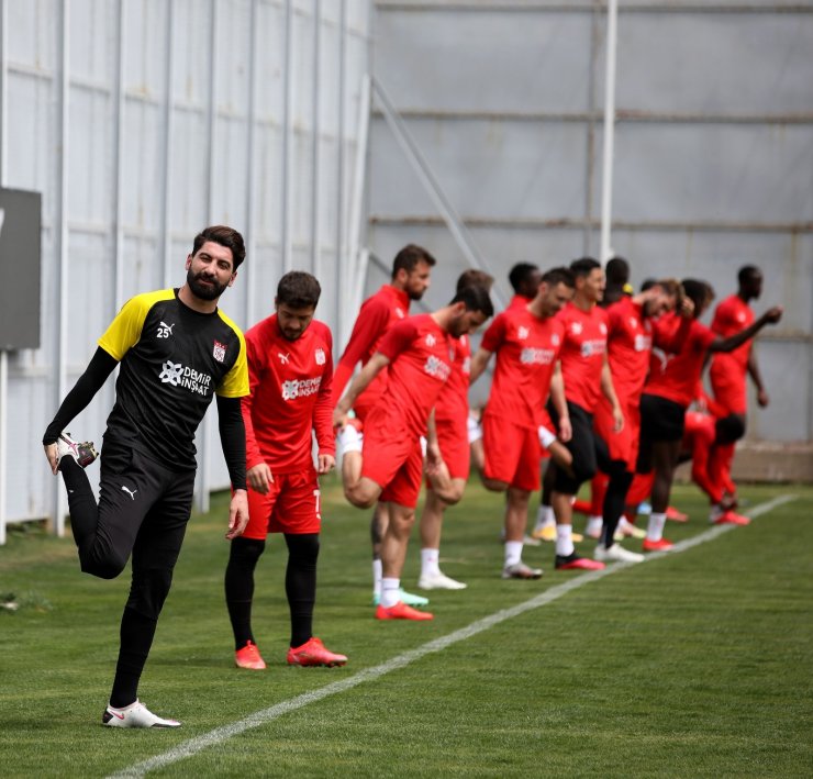 Sivasspor, Gaziantep FK maçının taktiğini çalıştı