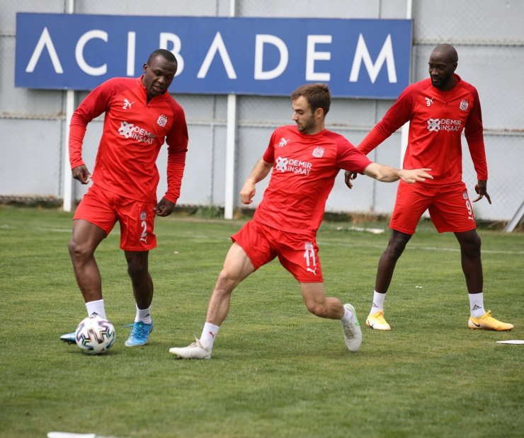 Sivasspor, Gaziantep FK maçının taktiğini çalıştı