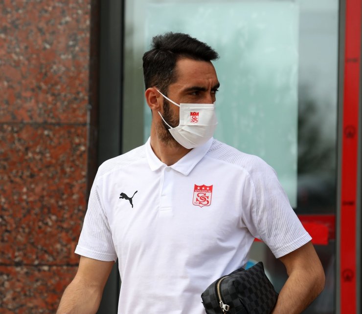 Sivasspor kafilesi Gaziantep’e ulaştı
