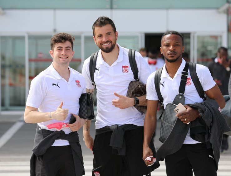 Sivasspor kafilesi Gaziantep’e ulaştı