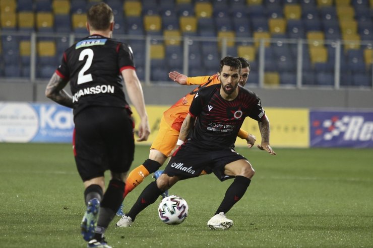 Süper Lig: Gençlerbirliği: 0 - Galatasaray: 0 (Maç devam ediyor)