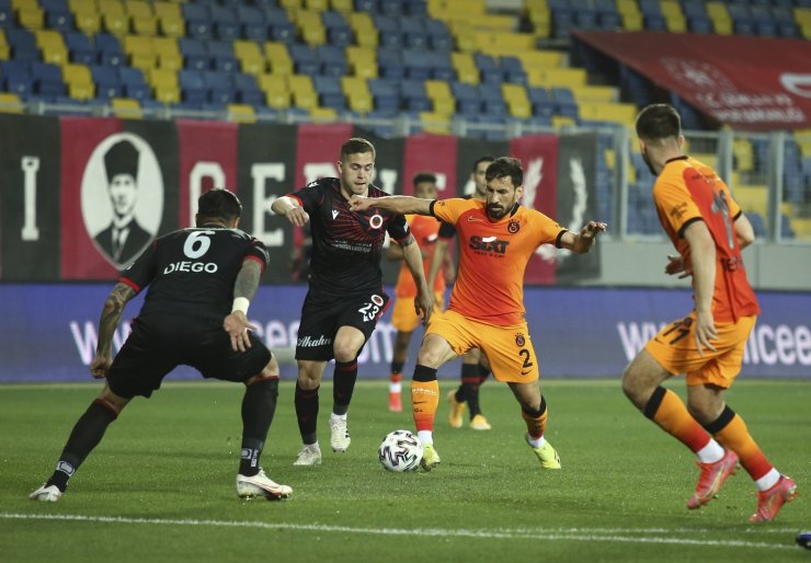 Süper Lig: Gençlerbirliği: 0 - Galatasaray: 0 (Maç devam ediyor)