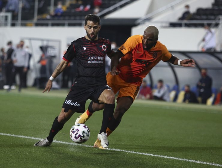 Süper Lig: Gençlerbirliği: 0 - Galatasaray: 1 (İlk yarı)