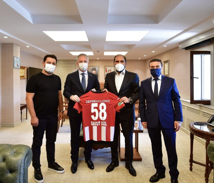 Sivasspor Başkanı Otyakmaz’dan Gaziantep Valisi Davut Gül’e ziyaret