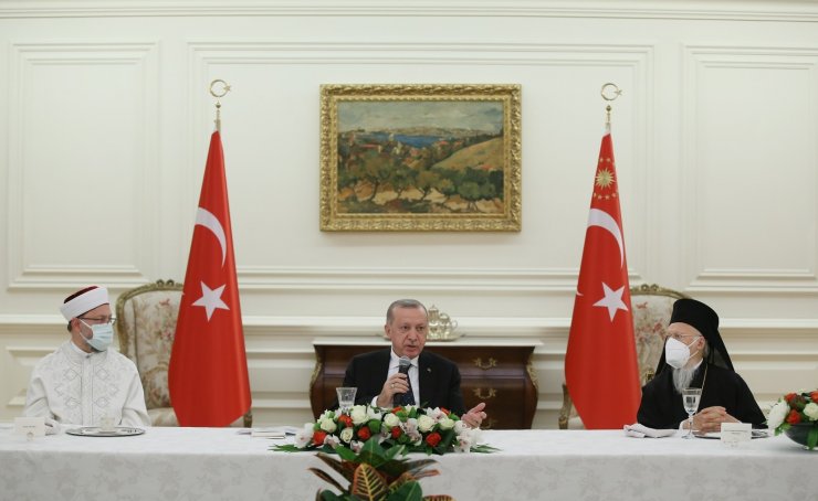 Cumhurbaşkanı Erdoğan, azınlık cemaat liderleri ile iftarda bir araya geldi