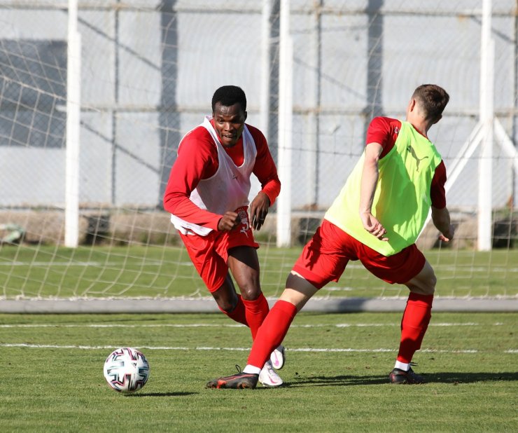 Sivasspor, Başakşehir maçı hazırlıklarına başladı