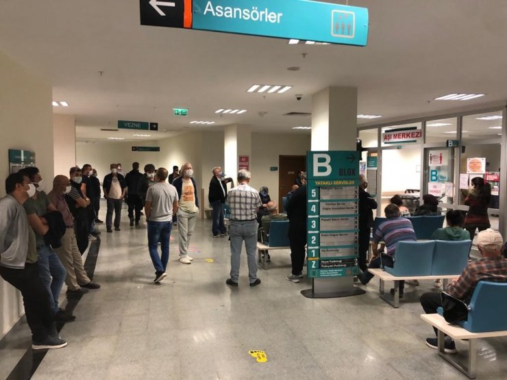 İftar sonrası aşı yoğunluğu