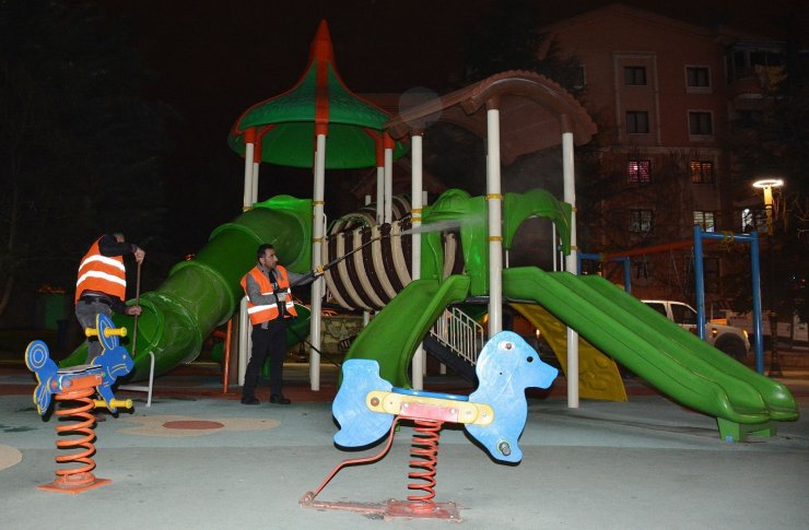 Keçiören’deki parklarda bayram sonrasına hazırlık
