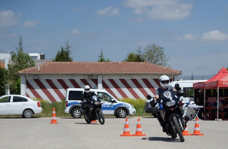 14 polise motosiklet eğitimi verildi