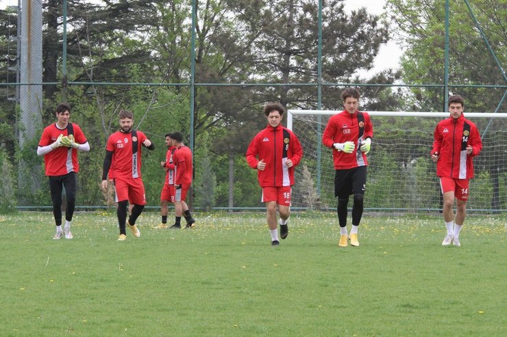 Eskişehirspor, Beypiliç Boluspor maçı hazırlıklarını tamamladı