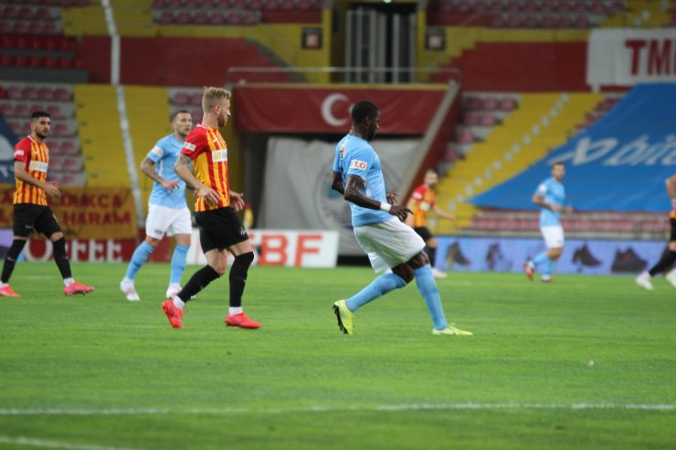 Süper Lig: Kayserispor: 0 - Gaziantep FK: 0 (İlk yarı)