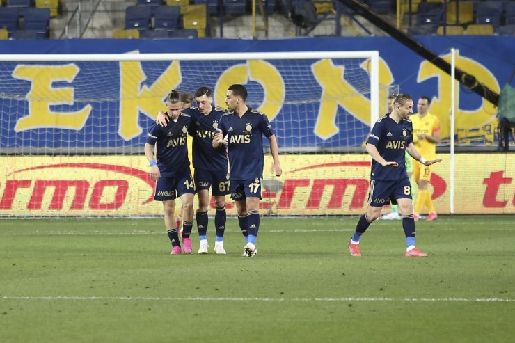 Süper Lig: MKE Ankaragücü: 1 - Fenerbahçe: 1 (İlk yarı)